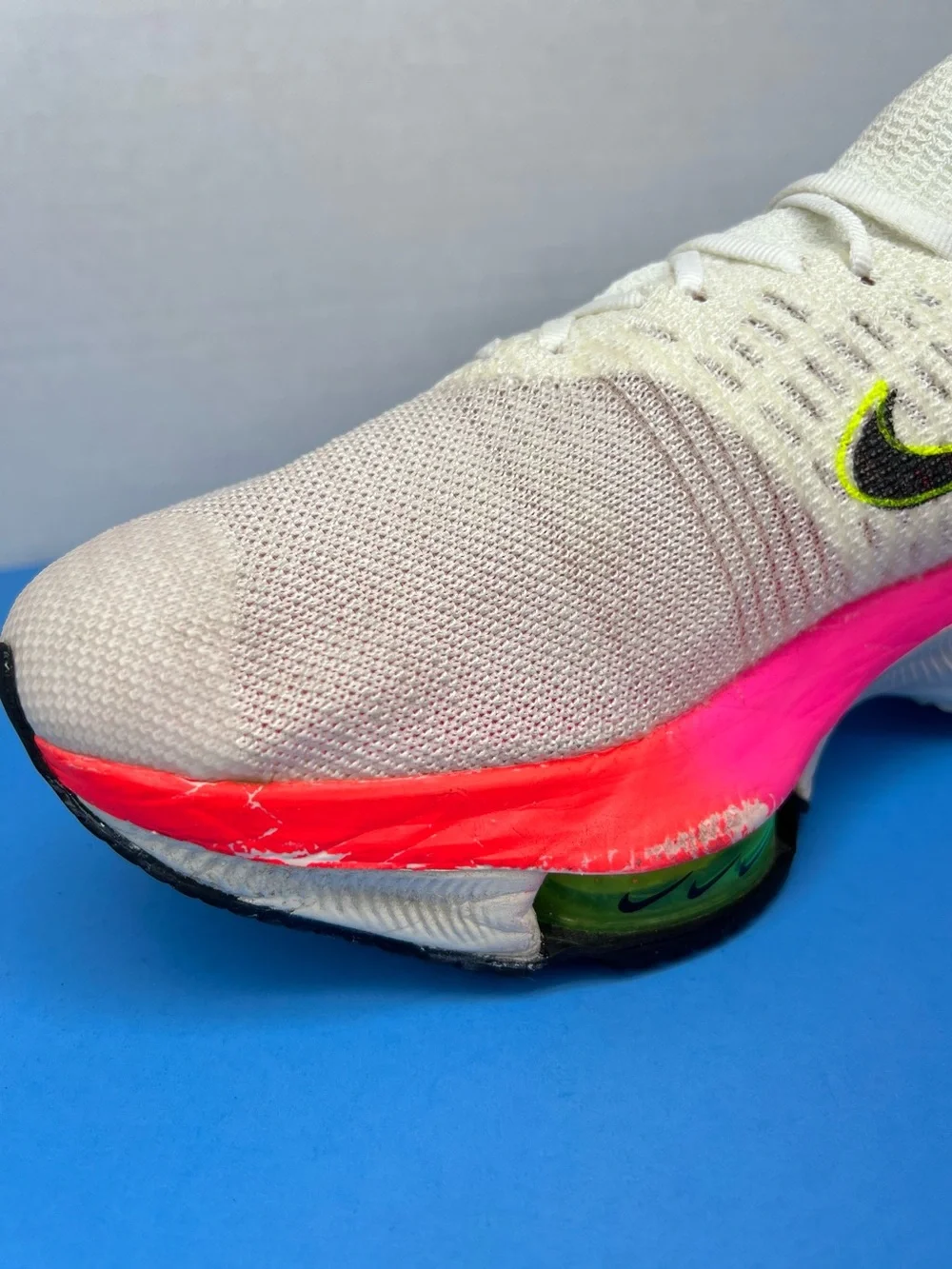 Nike Air Zoom Tempo Next% Flyknit Womens Sz 8.5M Rawdacious DJ5430-100 Very Good